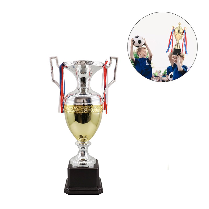 İdman yarışları üçün böyük kubok 70sm